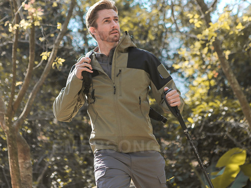 Emersgoar al aire libre Triple Tech Functional Soft Shell Shell 'Fierce Capture '