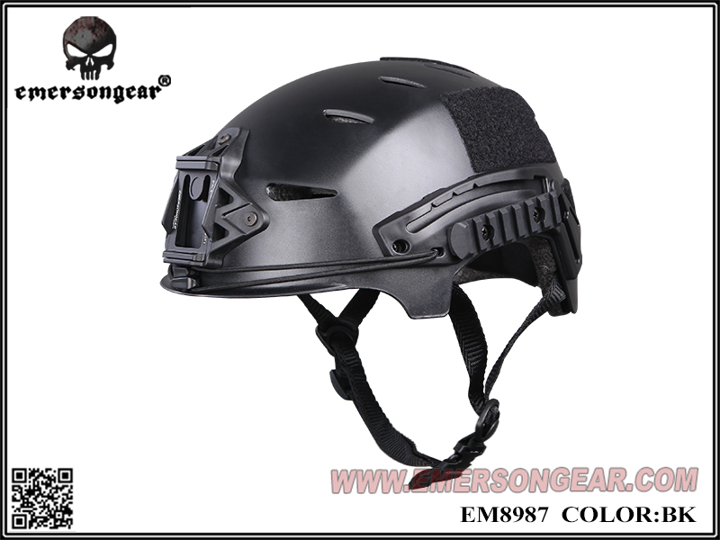 Versión barata del casco estilo EmersonGearEXF BUMP